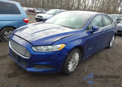2015 Ford Fusion Hybrid Se z USA, uszkodzony, nr VIN 3FA6P0LU8FR248791
